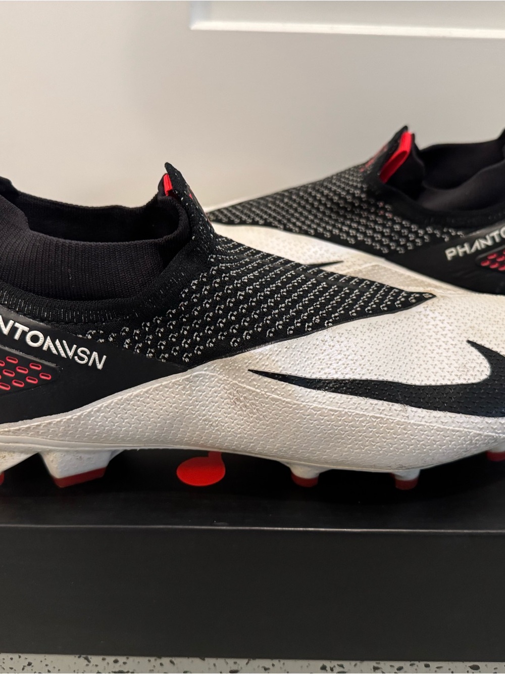 Nike Phantom Vision 2 Elite Size 12